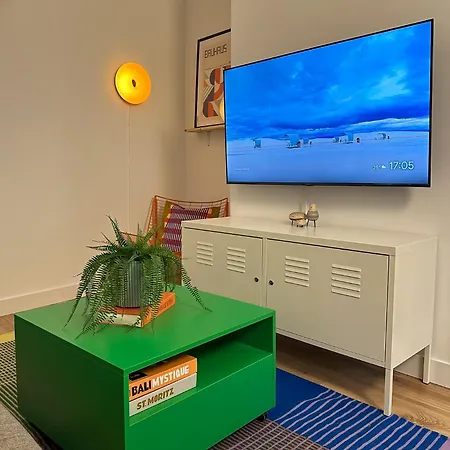 Apartamento Con Terraza En Pleno Centro - Mar De Ardora *
